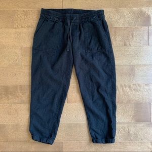 OLD NAVY Black cropped joggers XS